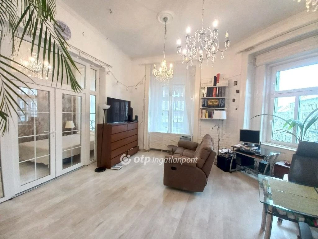 Eladó Lakás, Budapest 8. ker.
