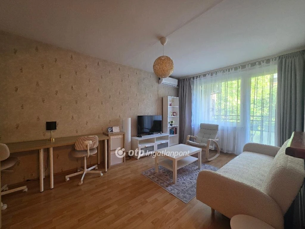 Eladó Lakás, Budapest 8. ker.