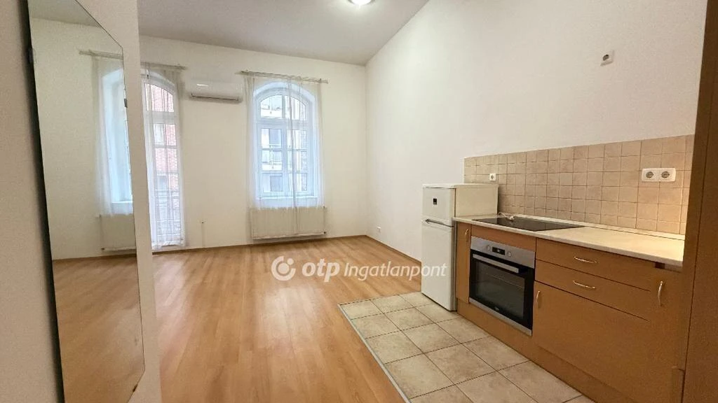 Eladó Lakás, Budapest 6. ker.