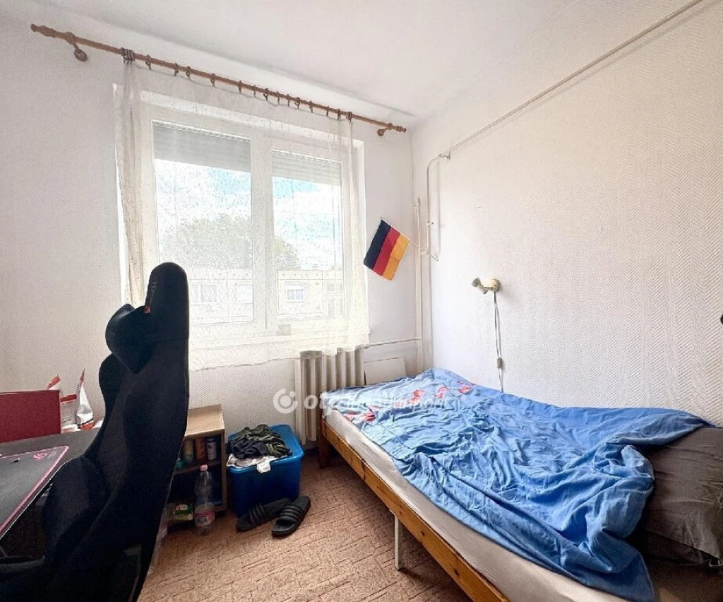 Eladó Lakás, Tatabánya
