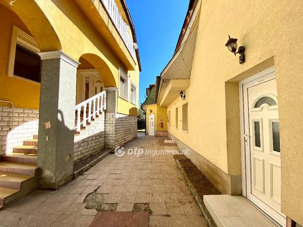 Eladó Ház, Esztergom