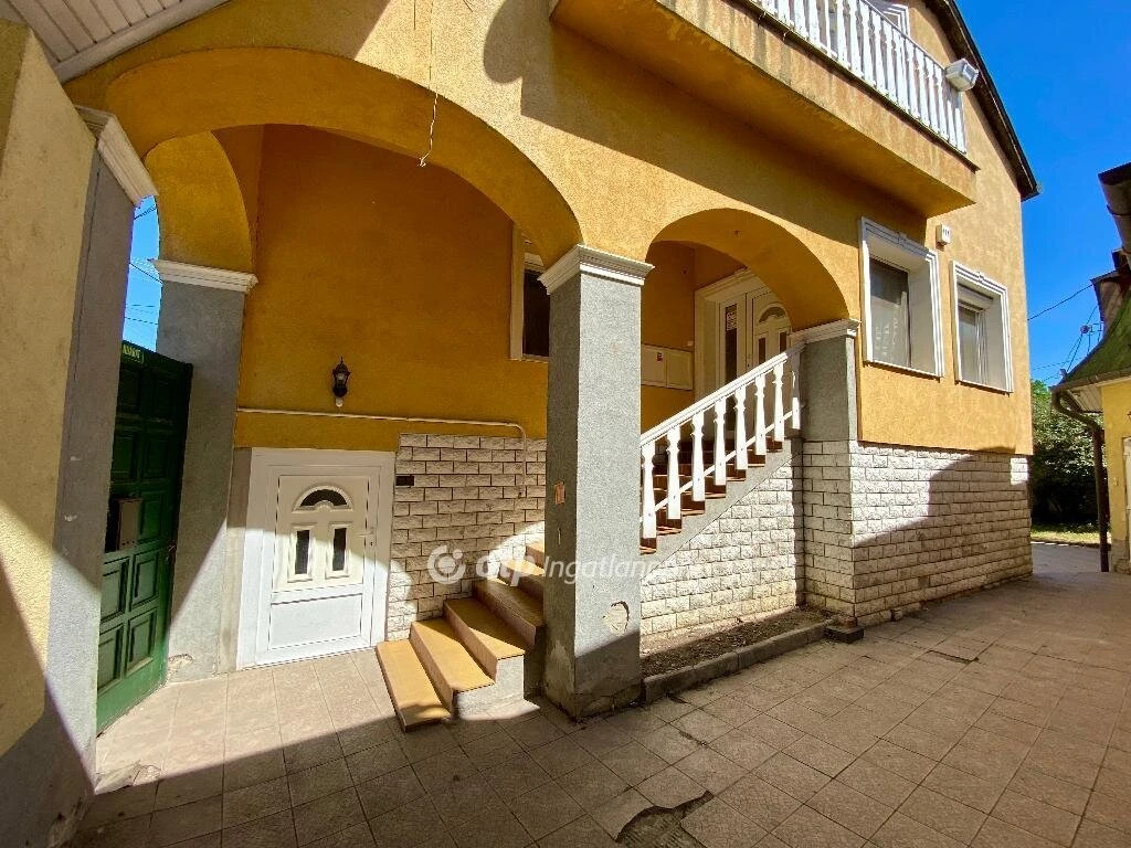 Eladó Ház, Esztergom