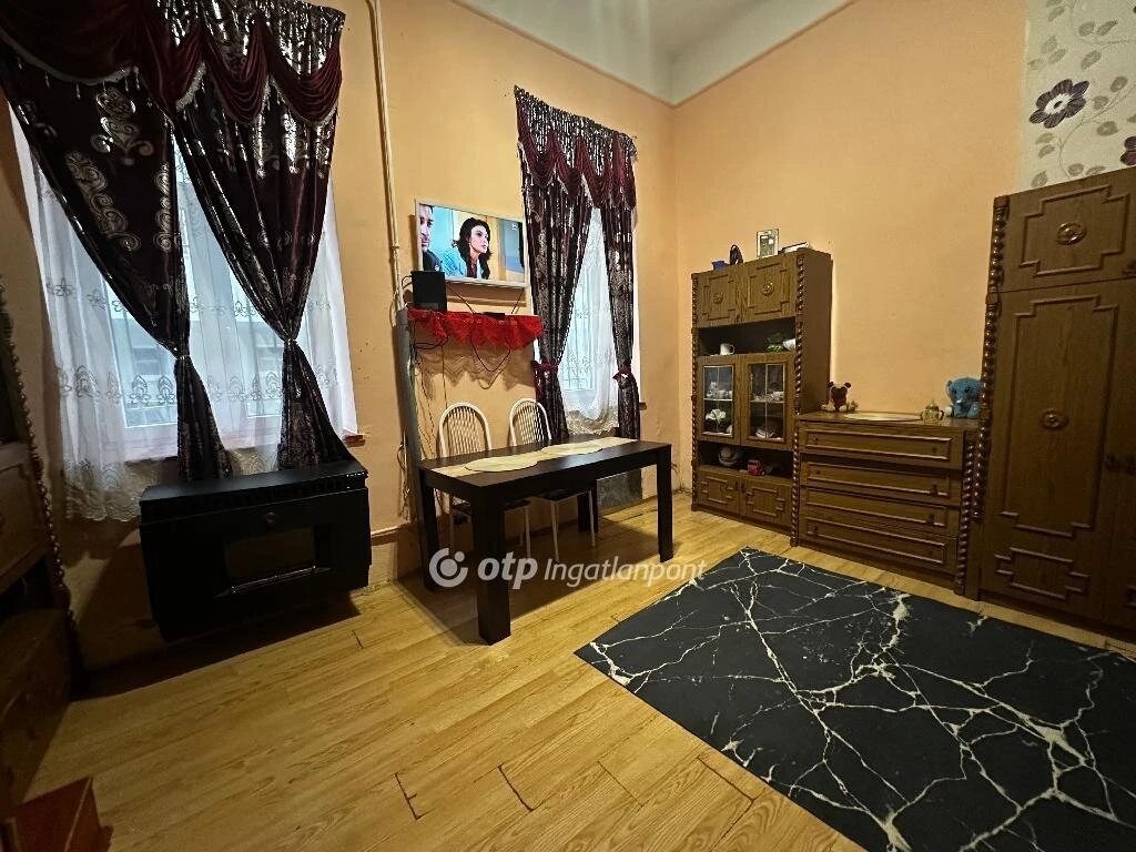 Eladó Lakás, Budapest 8. ker.
