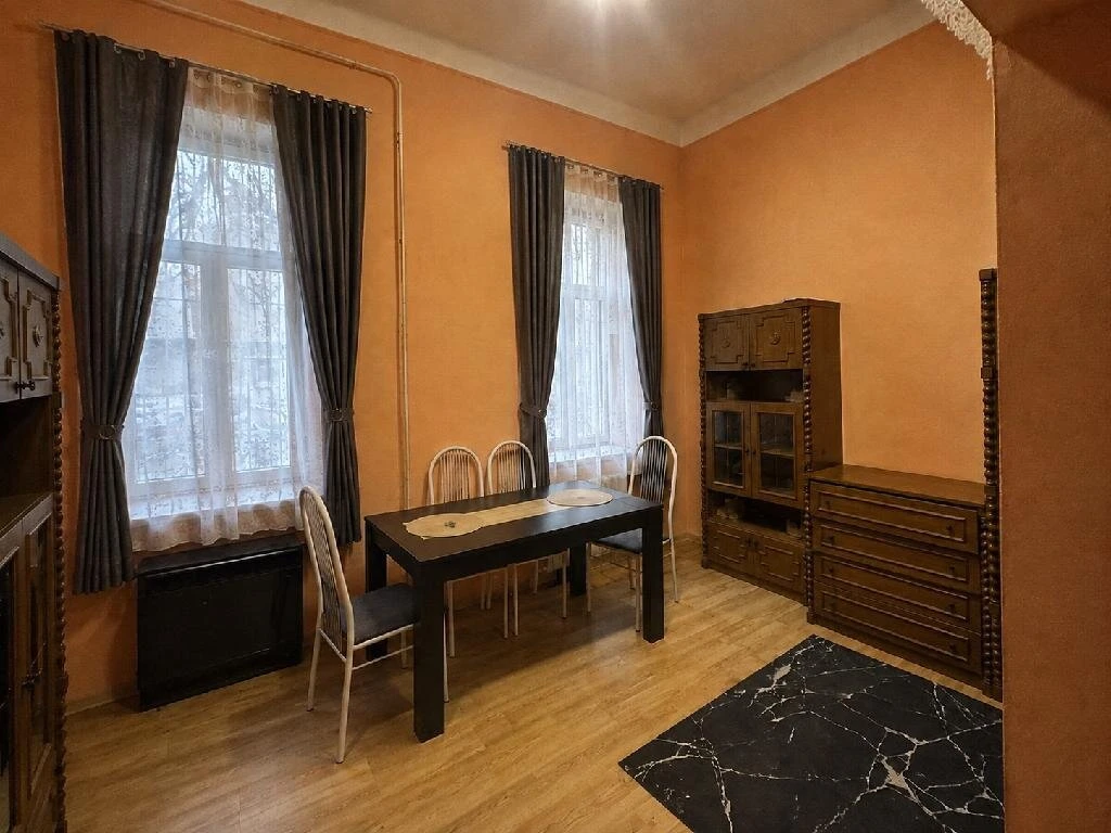 Eladó Lakás, Budapest 8. ker.