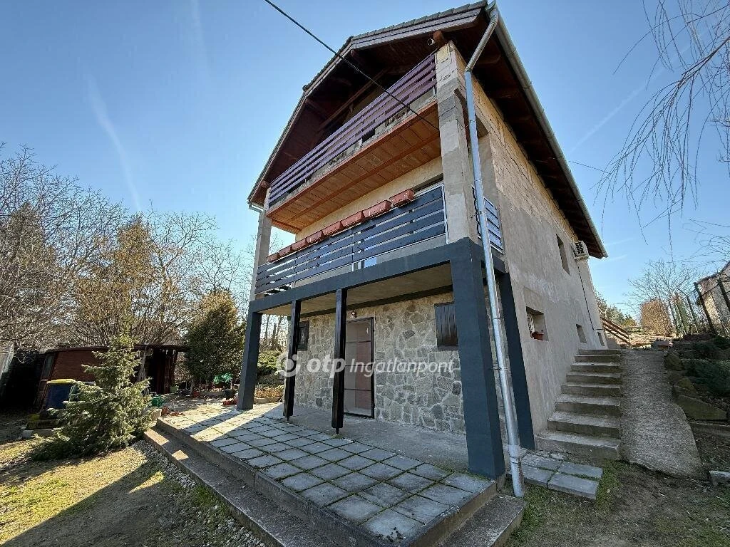 c3-1-name c2-1-name, Monorierdő, Monorierdő, Harmat utca