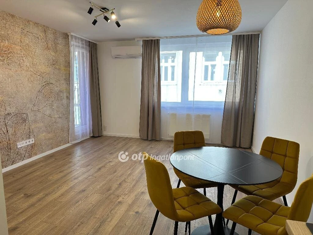 Eladó Lakás, Budapest 8. ker.