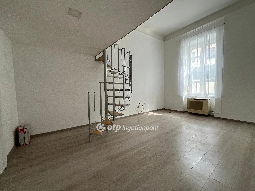 Eladó Lakás, Budapest 8. ker.