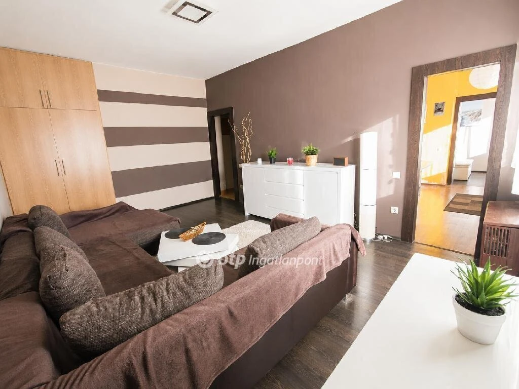 Eladó Lakás, Budapest 20. ker.