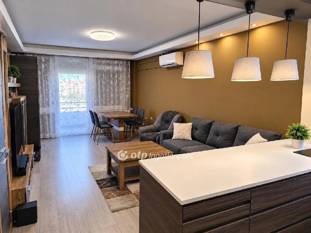 Eladó Lakás, Budapest 20. ker.