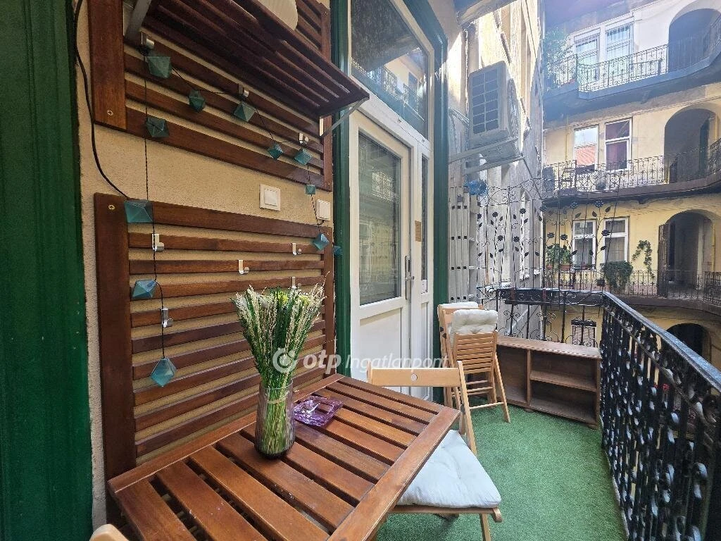 Eladó Lakás, Budapest 8. ker.
