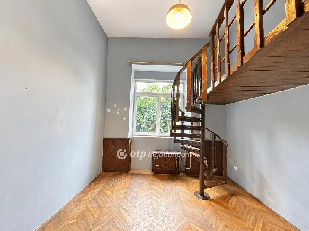 c3-1-name c2-19-name, Budapest VIII. kerület, Józsefváros