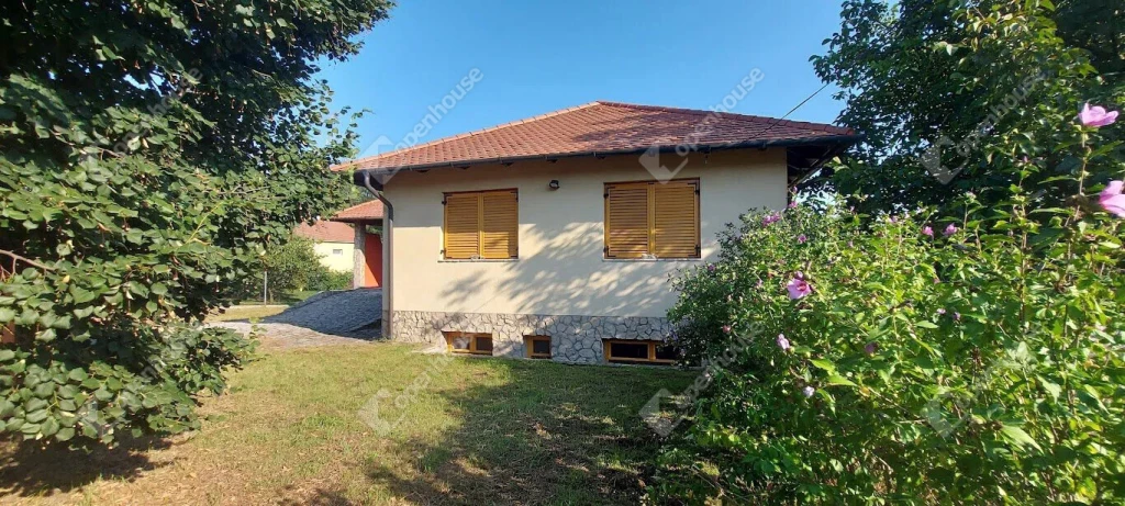 For sale house, Komárom, Koppánymonostor, Koppányvezér út