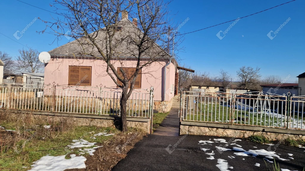 For sale house, Szákszend