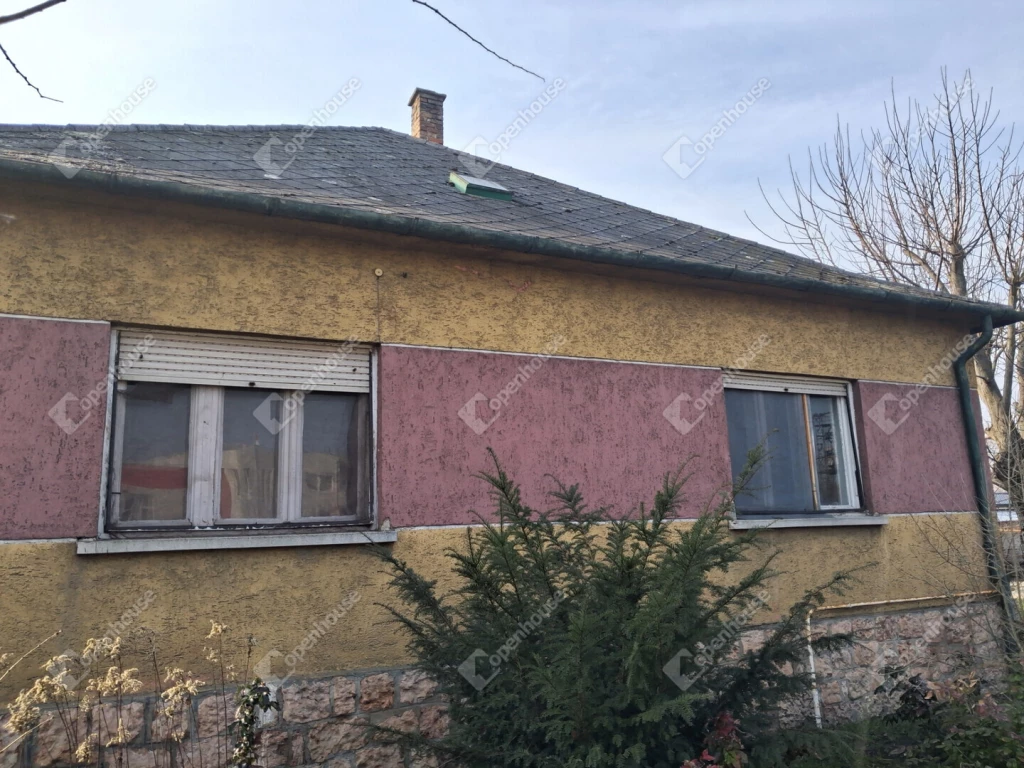 For sale house, Komárom, Mártírok útja