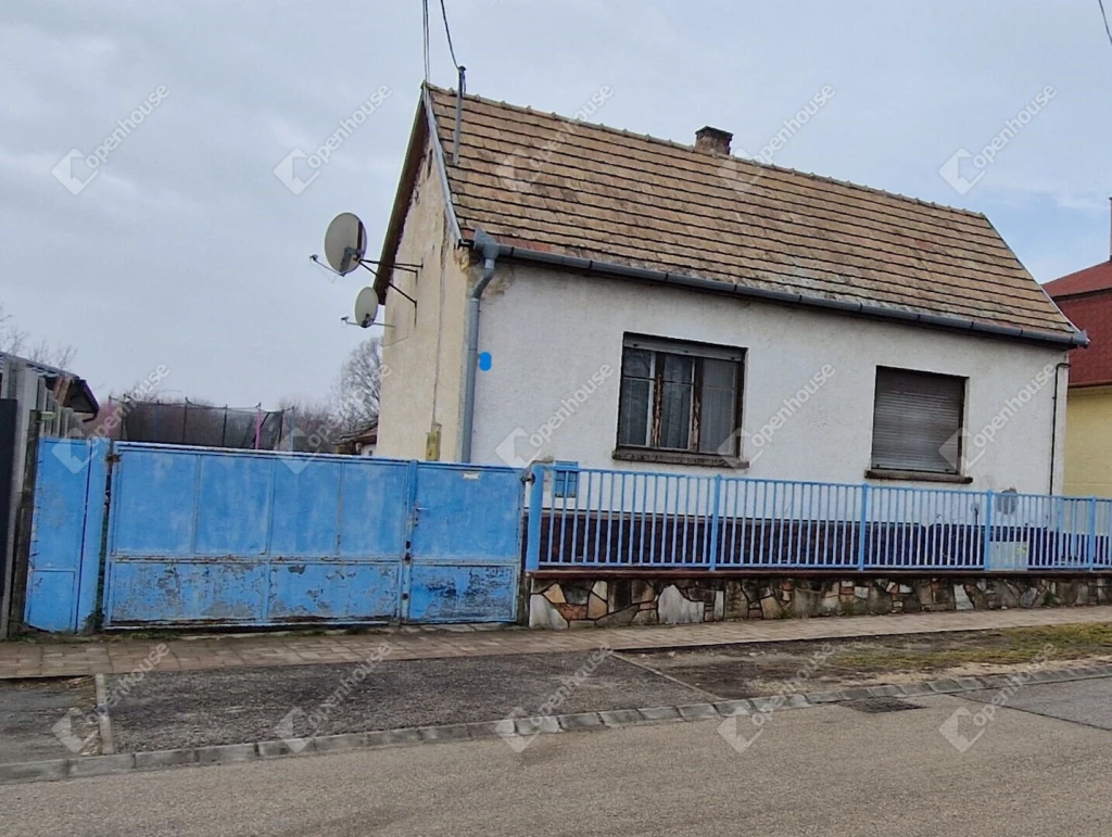 For sale house, Kisbér