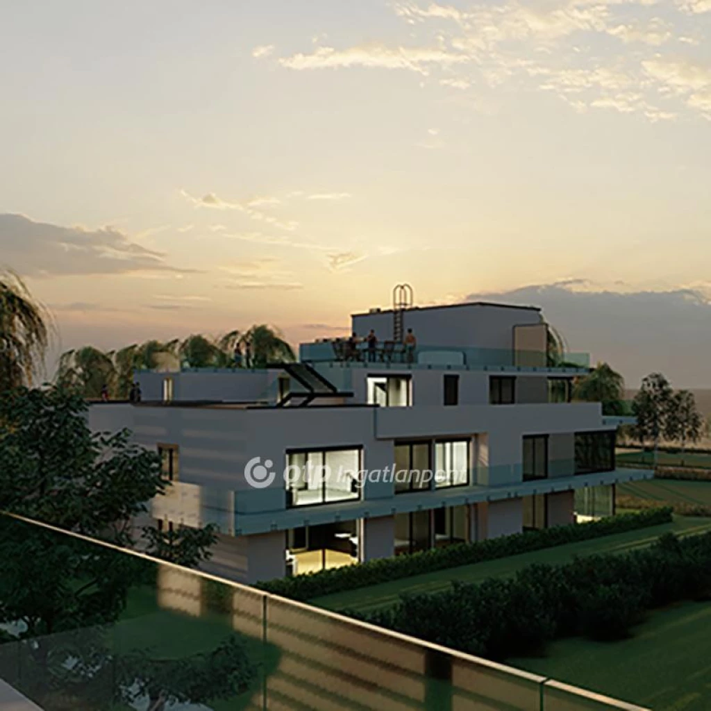 Eladó Lakás, Siófok