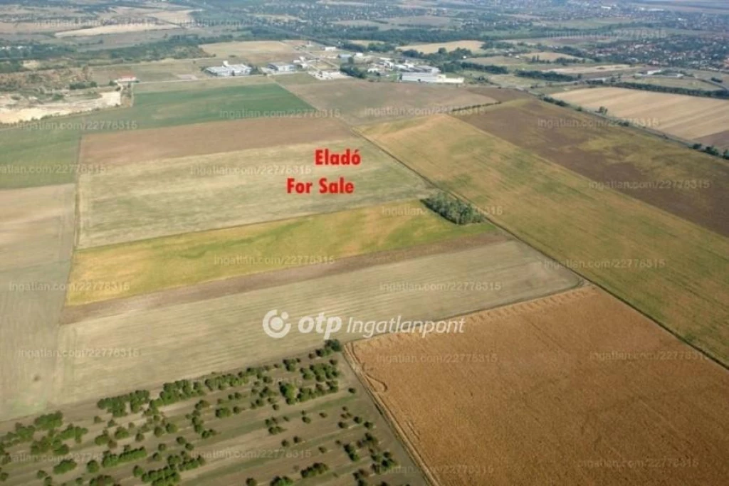 Eladó Telek, Sóskút