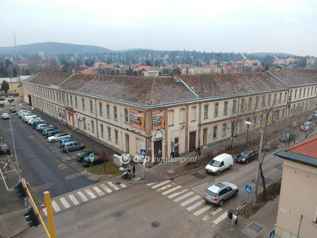 Kiadó Üzlethelyiség, Sopron