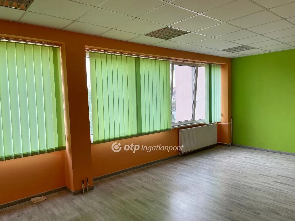 Kiadó Irodaház, Budapest 14. ker.