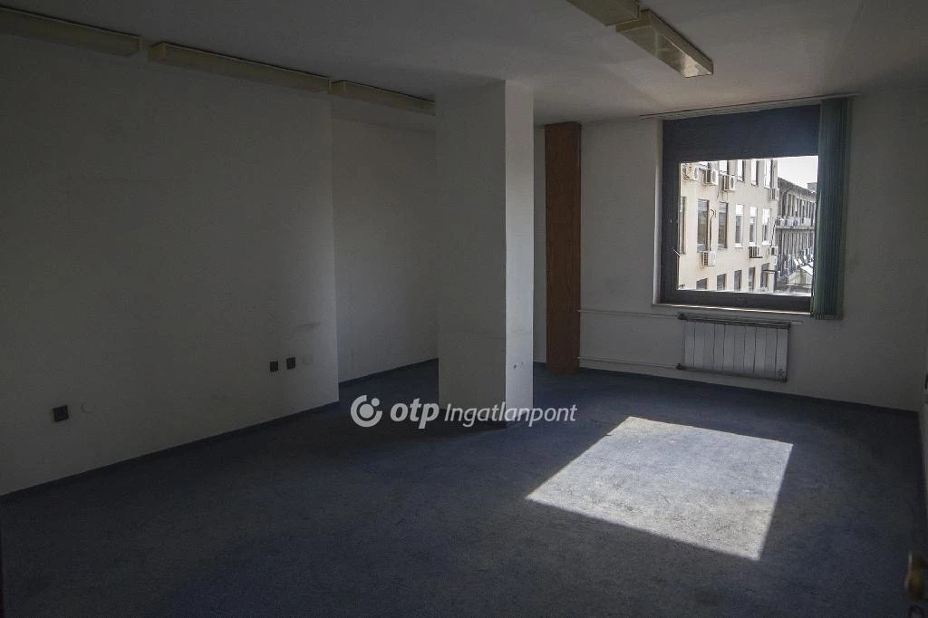 Kiadó Raktár, Budapest 14. ker.