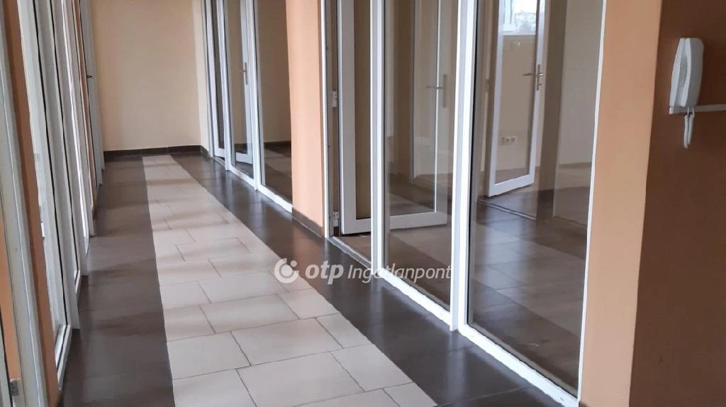 Kiadó Irodaház, Budapest 11. ker.