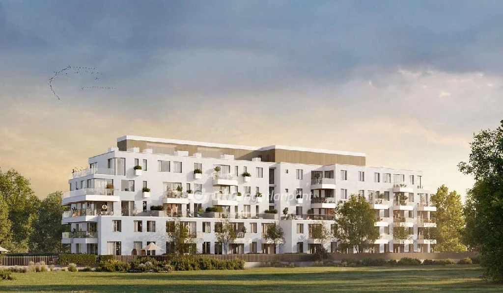 Eladó Lakás, Siófok