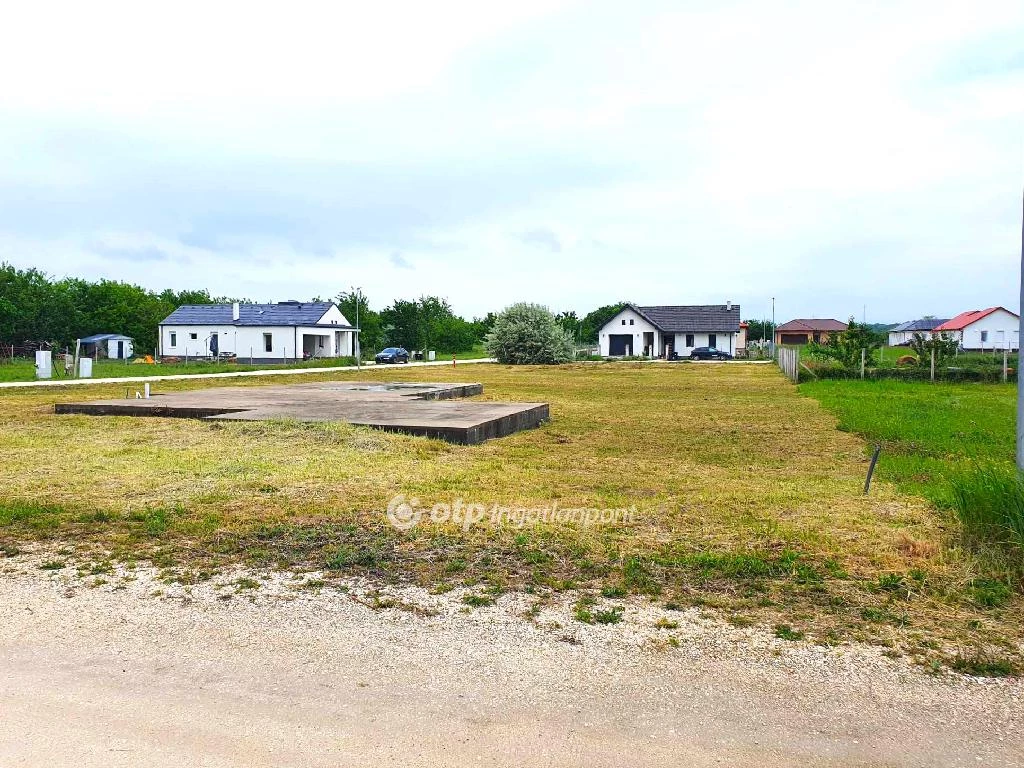 For sale building plot, Kajászó