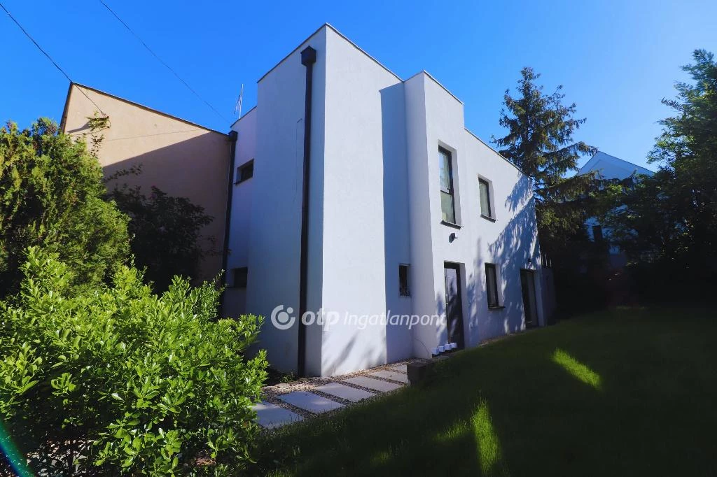 For sale semi-detached house, Tihany