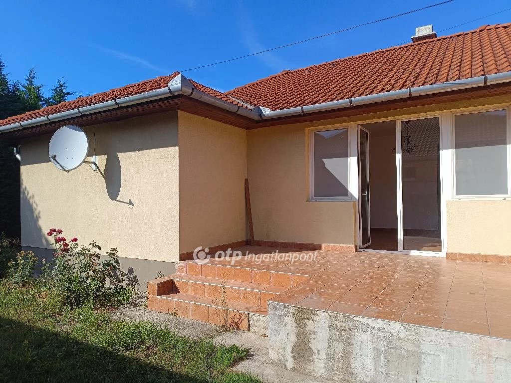 For sale semi-detached house, Szigethalom