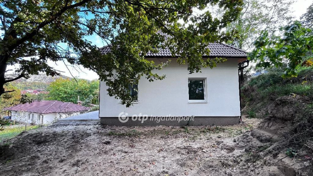 For sale brick flat, Pilisjászfalu