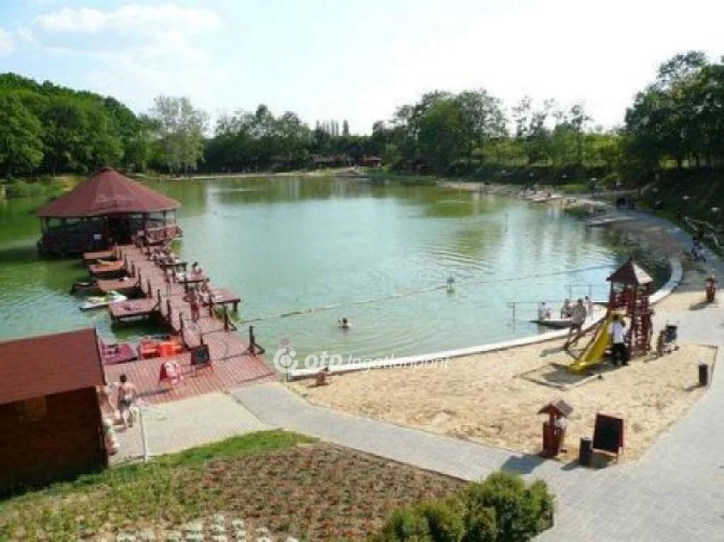 Eladó Telek, Gyömrő