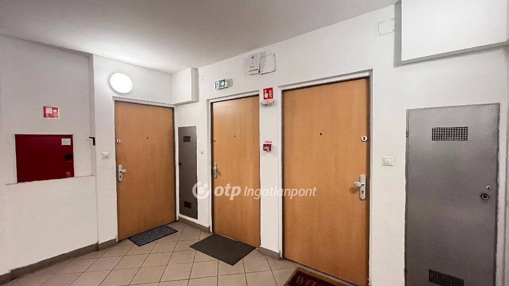 Eladó Lakás, Budapest 6. ker.