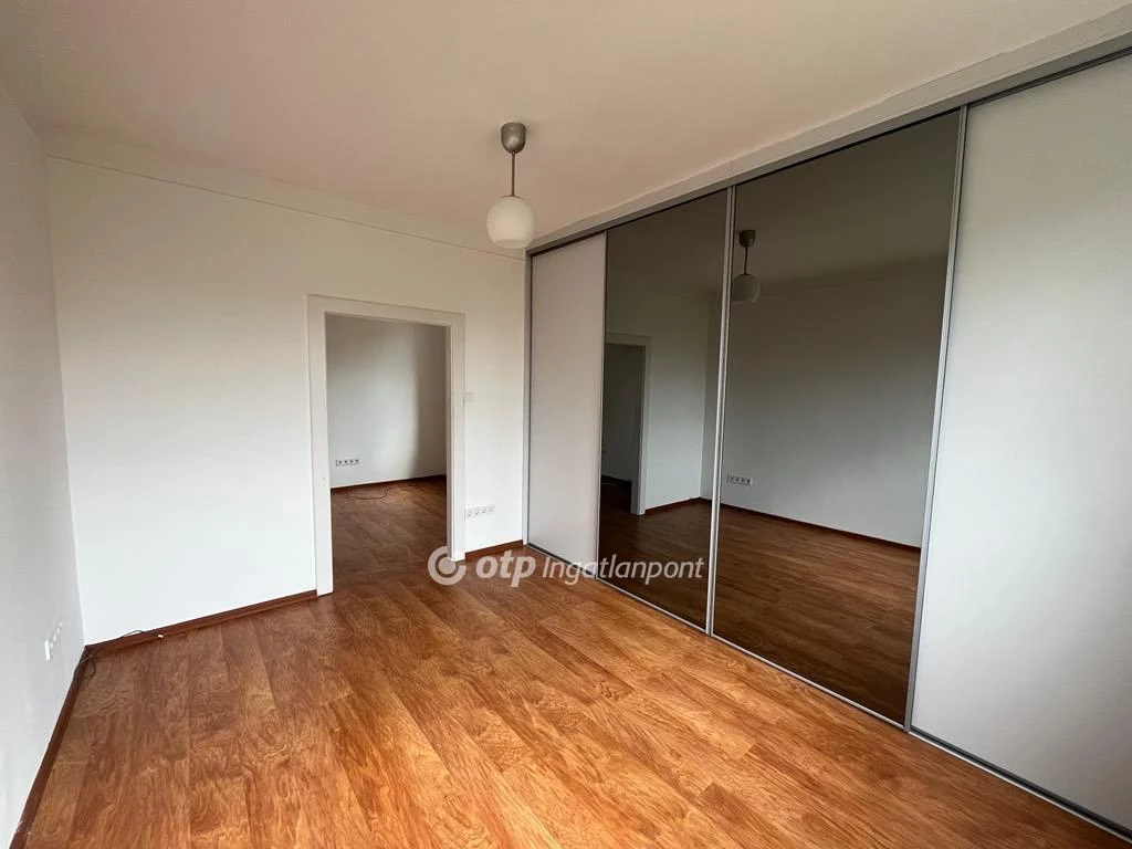 Eladó Lakás, Budapest 10. ker.