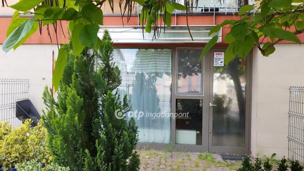 For sale store, Budapest XX. kerület