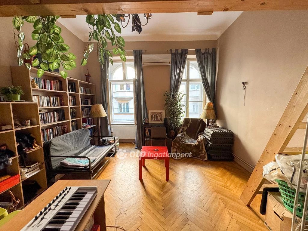 Eladó Lakás, Budapest 6. ker.