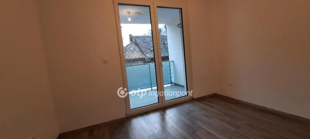 Eladó Lakás, Budapest 4. ker.