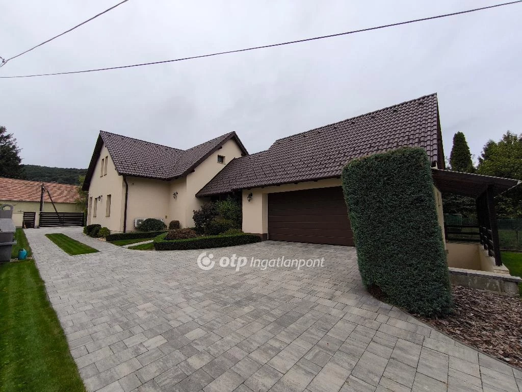 Eladó Ház, Solymár