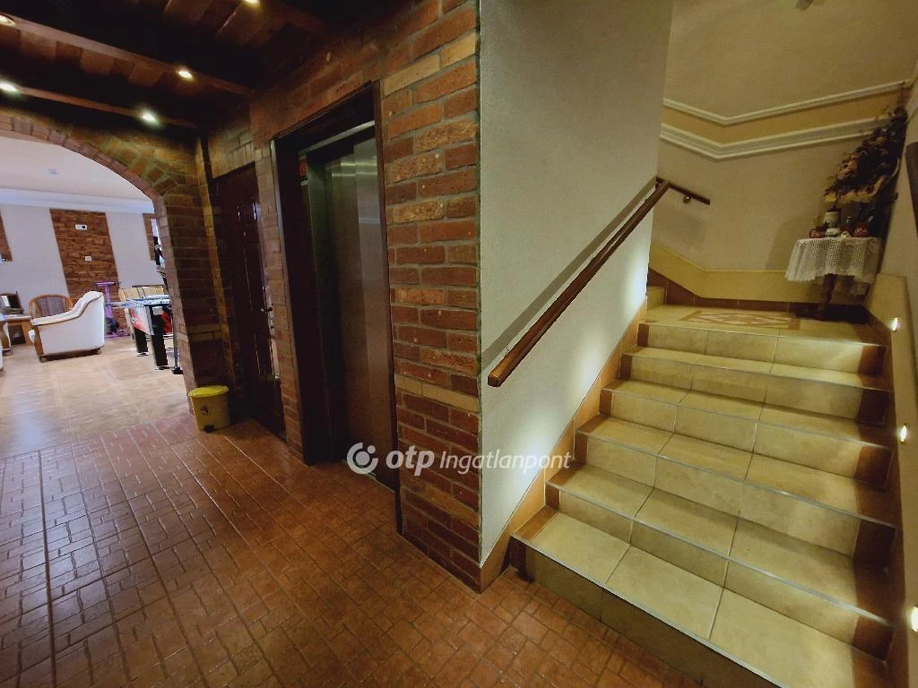 Eladó Szálloda, Hajdúszoboszló