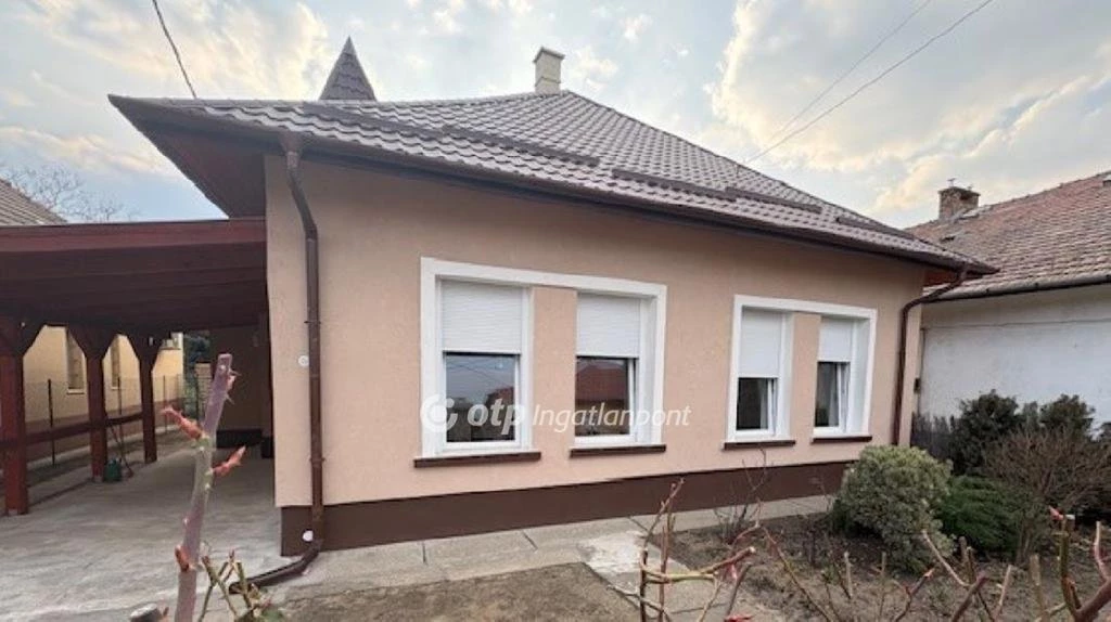 Eladó Ház, Budapest 16. ker.