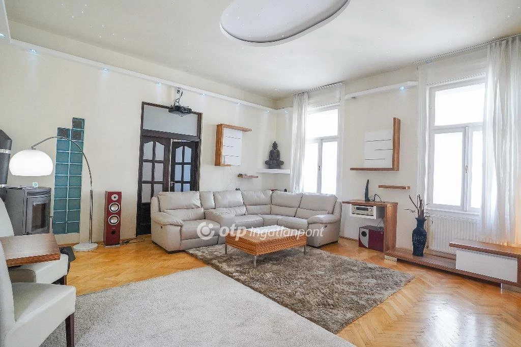 For sale brick flat, Budapest VII. kerület