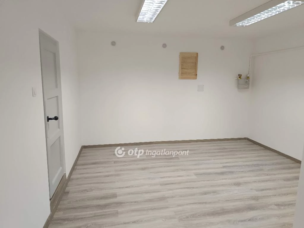 Eladó Üzlethelyiség, Budapest 11. ker.