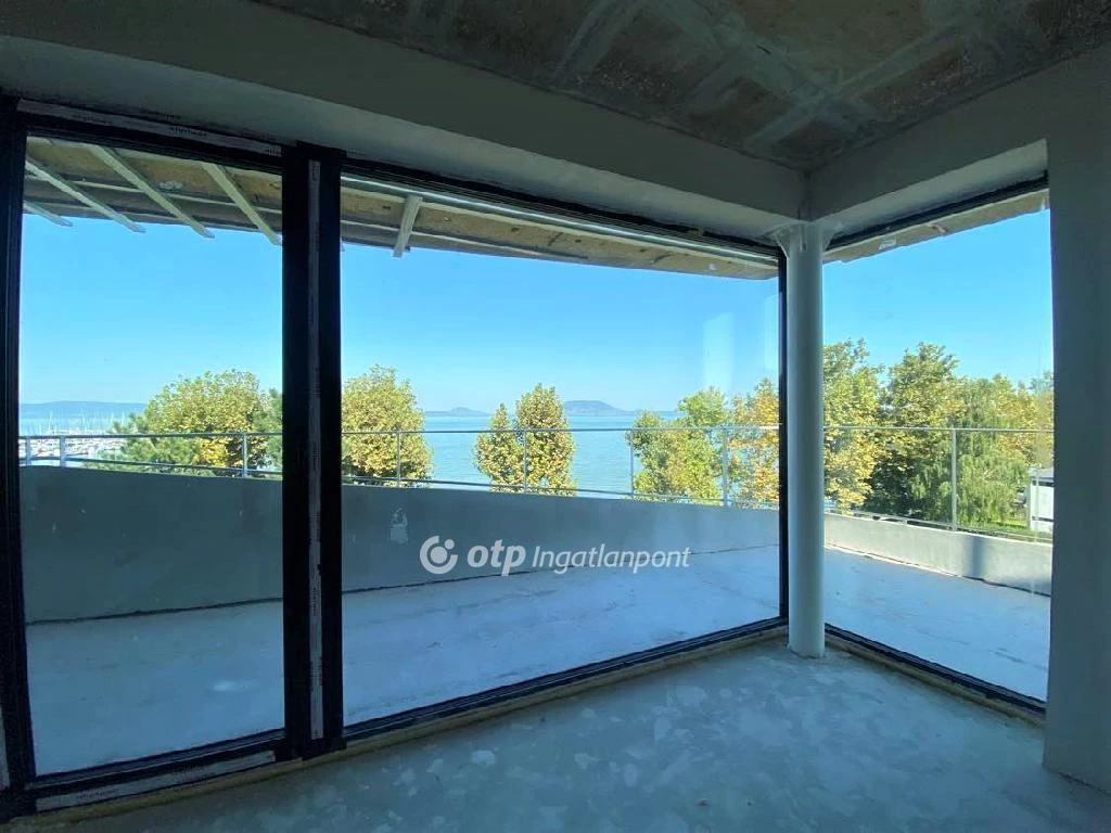 c3-1-name c2-63-name, Balatonfenyves