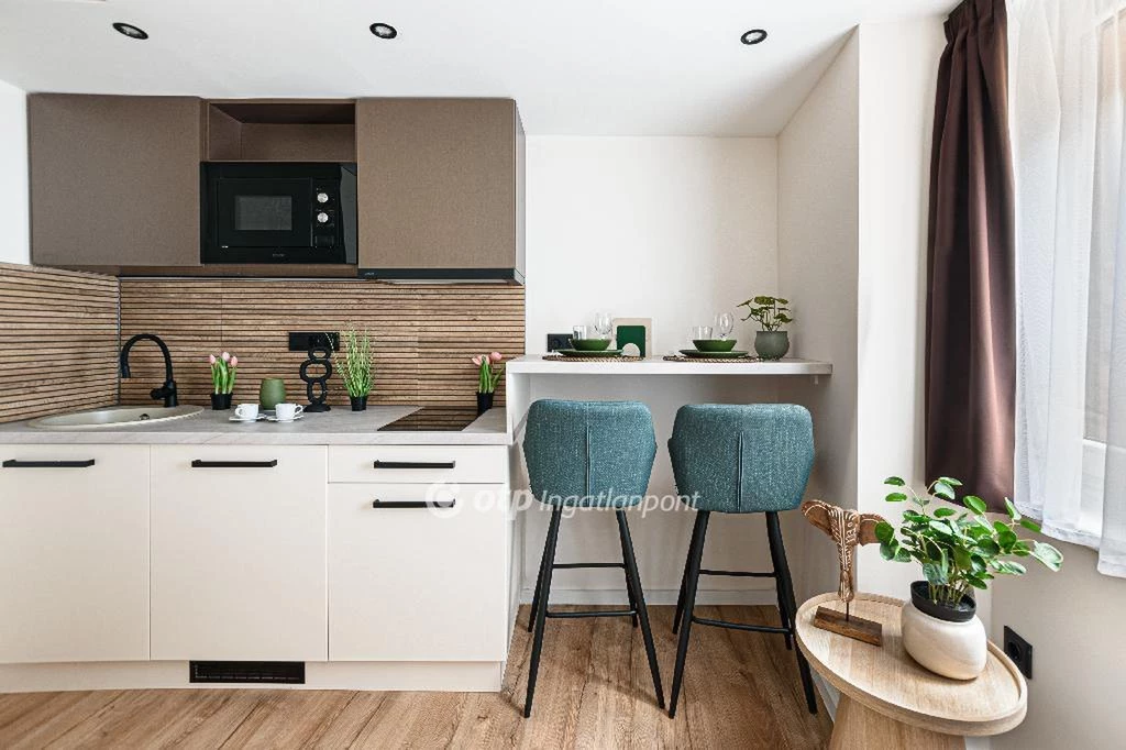 Eladó Lakás, Budapest 8. ker.