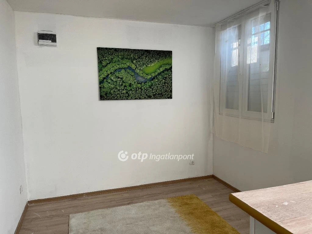 Eladó Lakás, Budapest 8. ker.