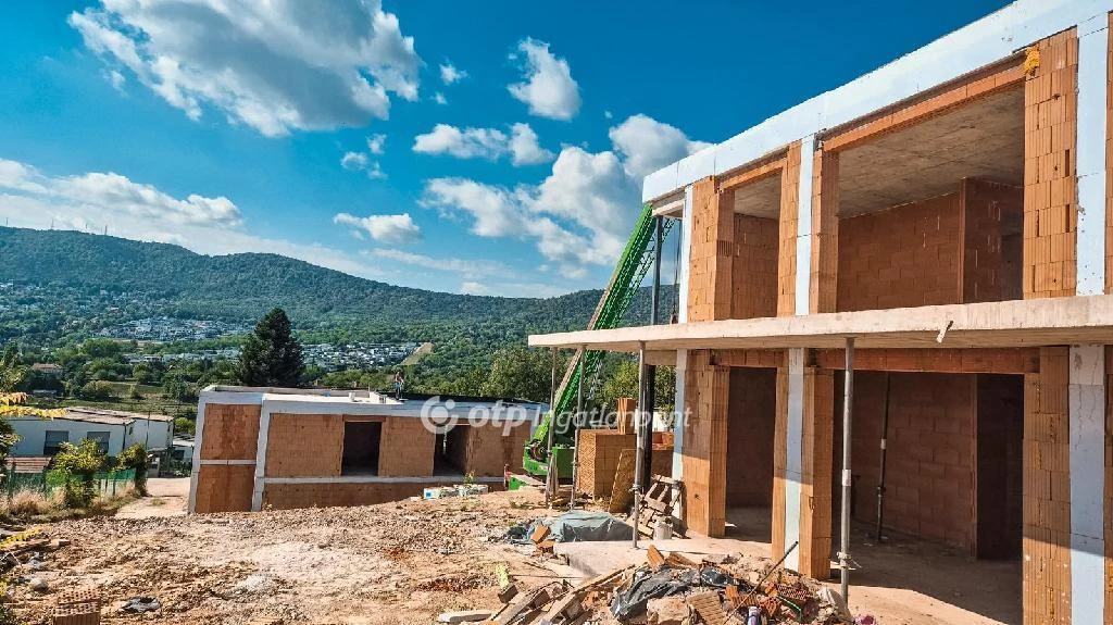 Eladó Lakás, Budapest 3. ker.