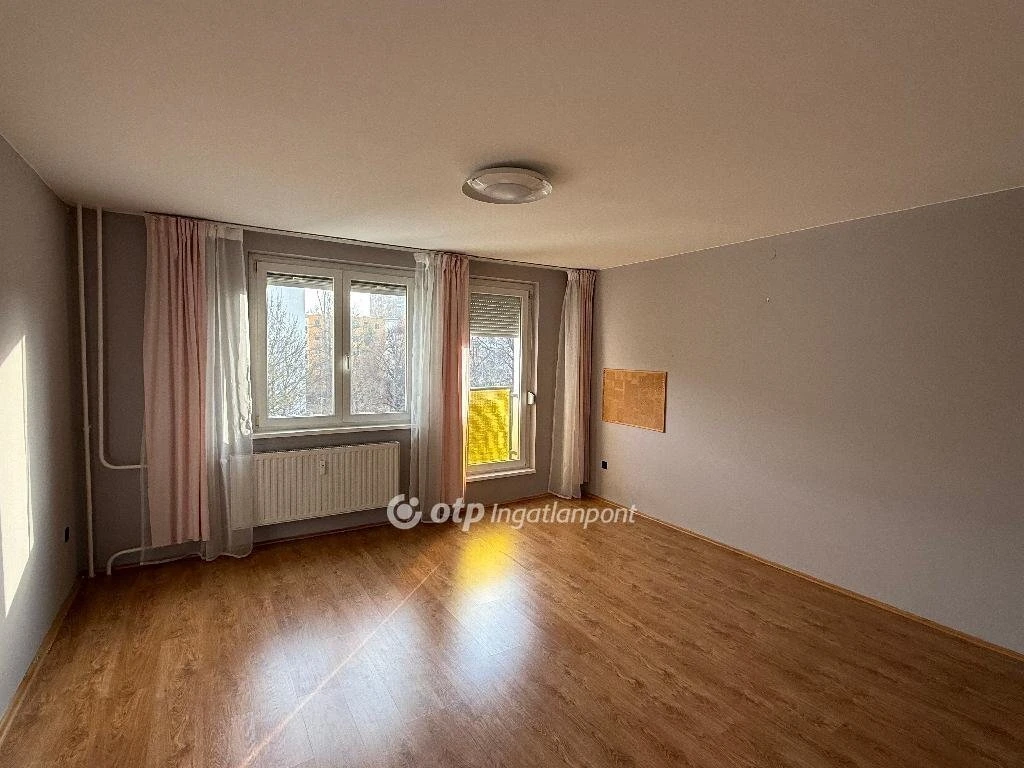 Eladó Lakás, Budapest 3. ker.