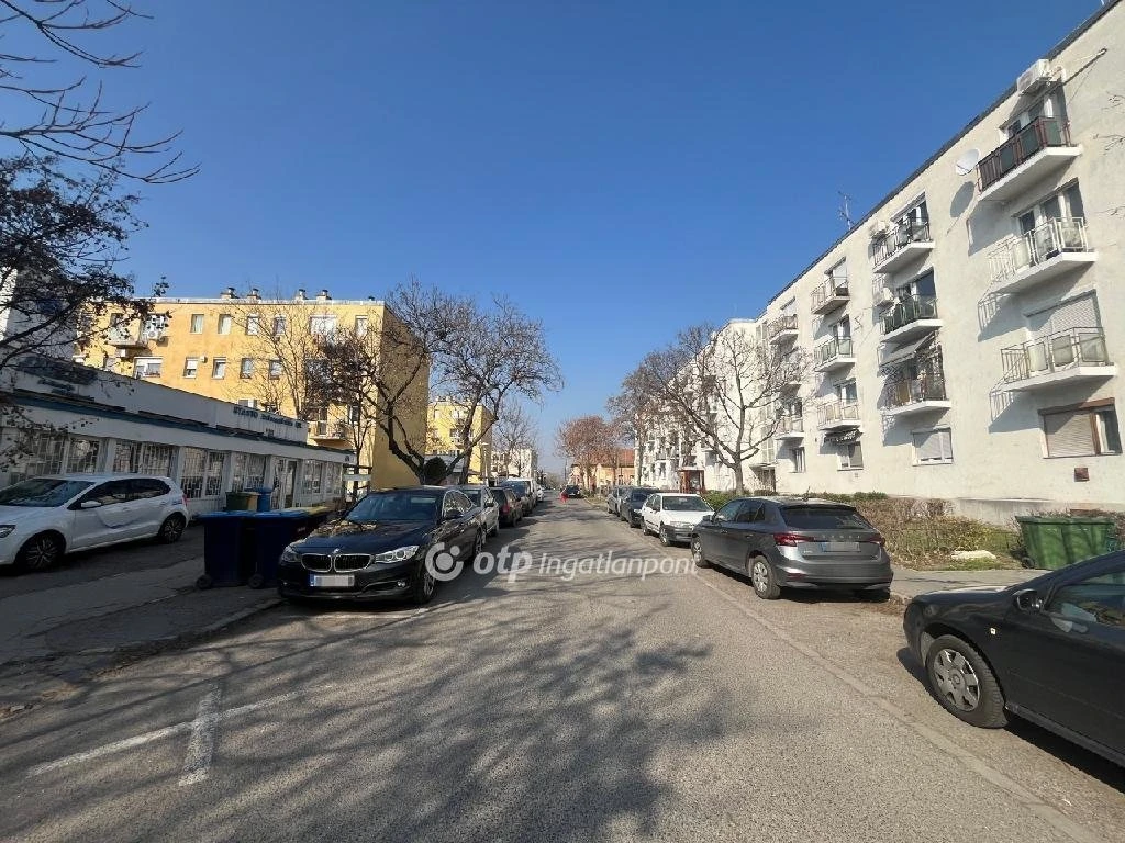 Eladó Lakás, Budapest 4. ker.