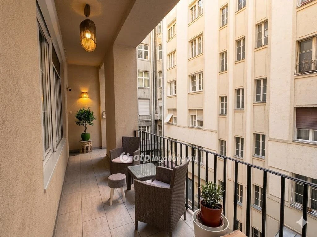 Eladó Lakás, Budapest 6. ker.