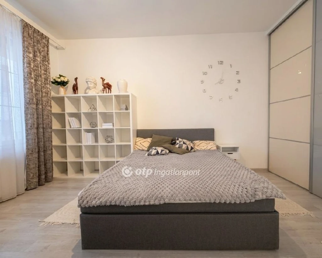 Eladó Lakás, Budapest 6. ker.