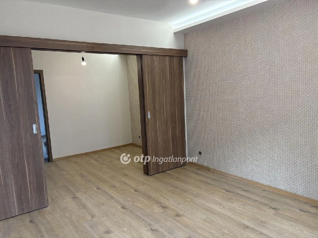 Eladó Lakás, Budapest 9. ker.